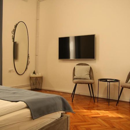 Natalie'S Royal M Appartement Belgrado Buitenkant foto